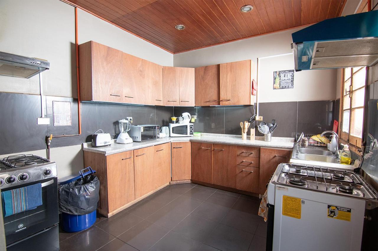 Отель Habitacion Providencia Сантьяго Экстерьер фото